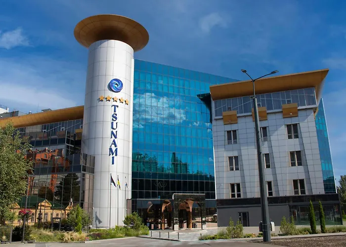 Tsunami Spa Hotel Дніпро